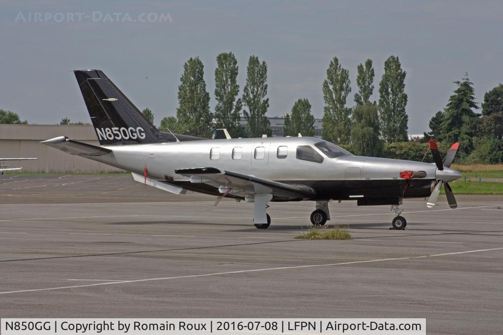 N850GG, 2008 Socata TBM-700 (850) C/N 479, Parked