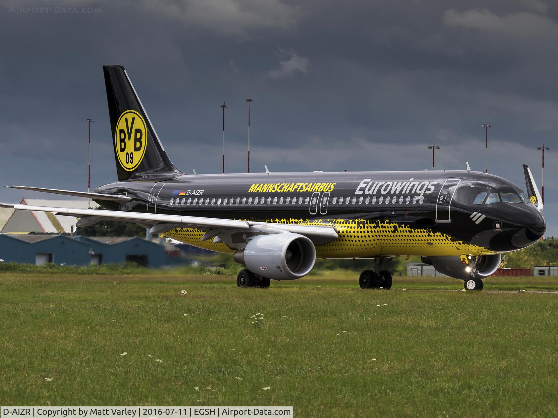 D-AIZR, 2013 Airbus A320-214 C/N 5525, About to depart NWI...