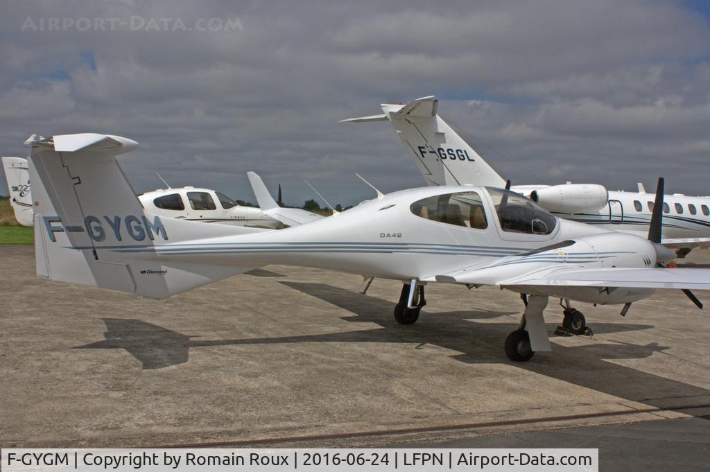 F-GYGM, Diamond DA-42 Twin Star C/N 42.023, Parked
