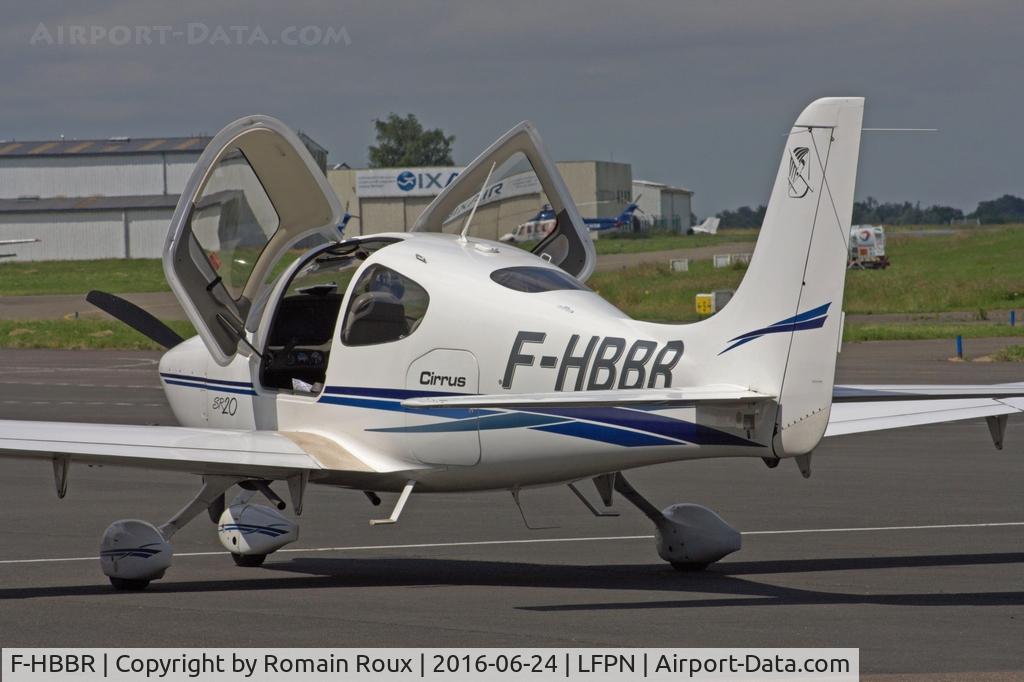 F-HBBR, 2003 Cirrus SR20 C/N 1344, Parked