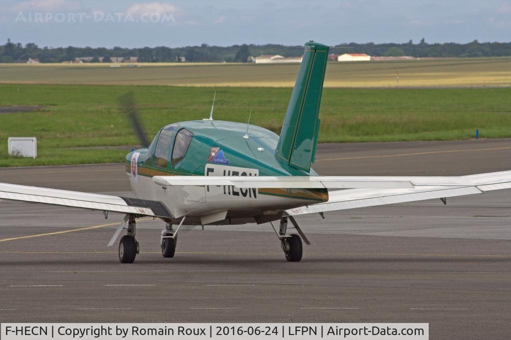 F-HECN, 1997 Socata TB-20 Trinidad C/N 1827, Taxiing