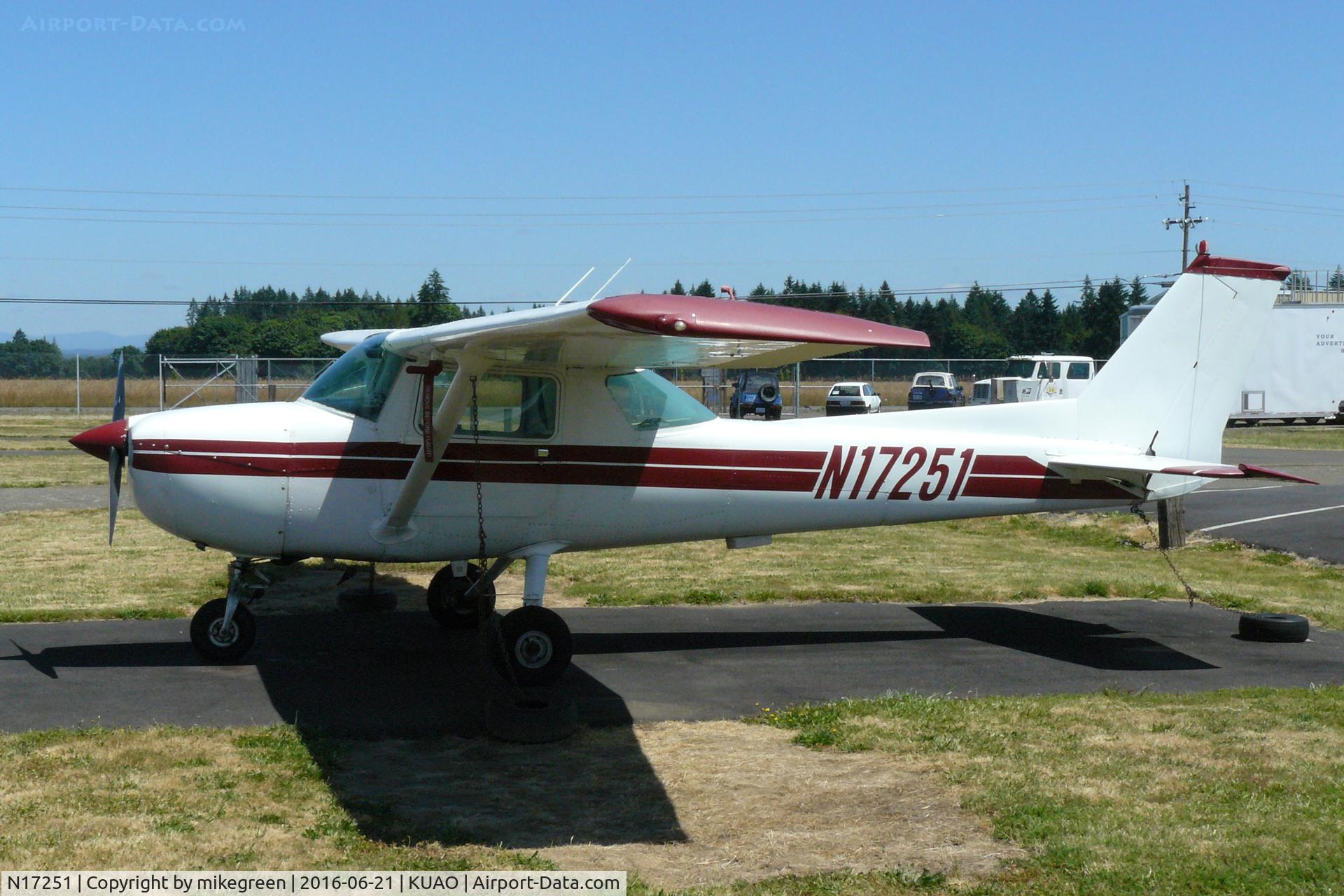 N17251, 1972 Cessna 150L C/N 15073687, N17251