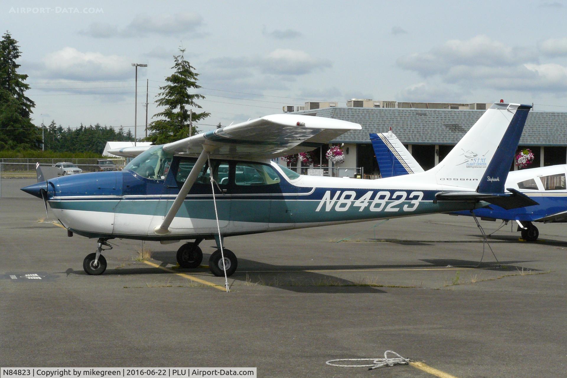 N84823, 1969 Cessna 172K Skyhawk C/N 17258630, N84823