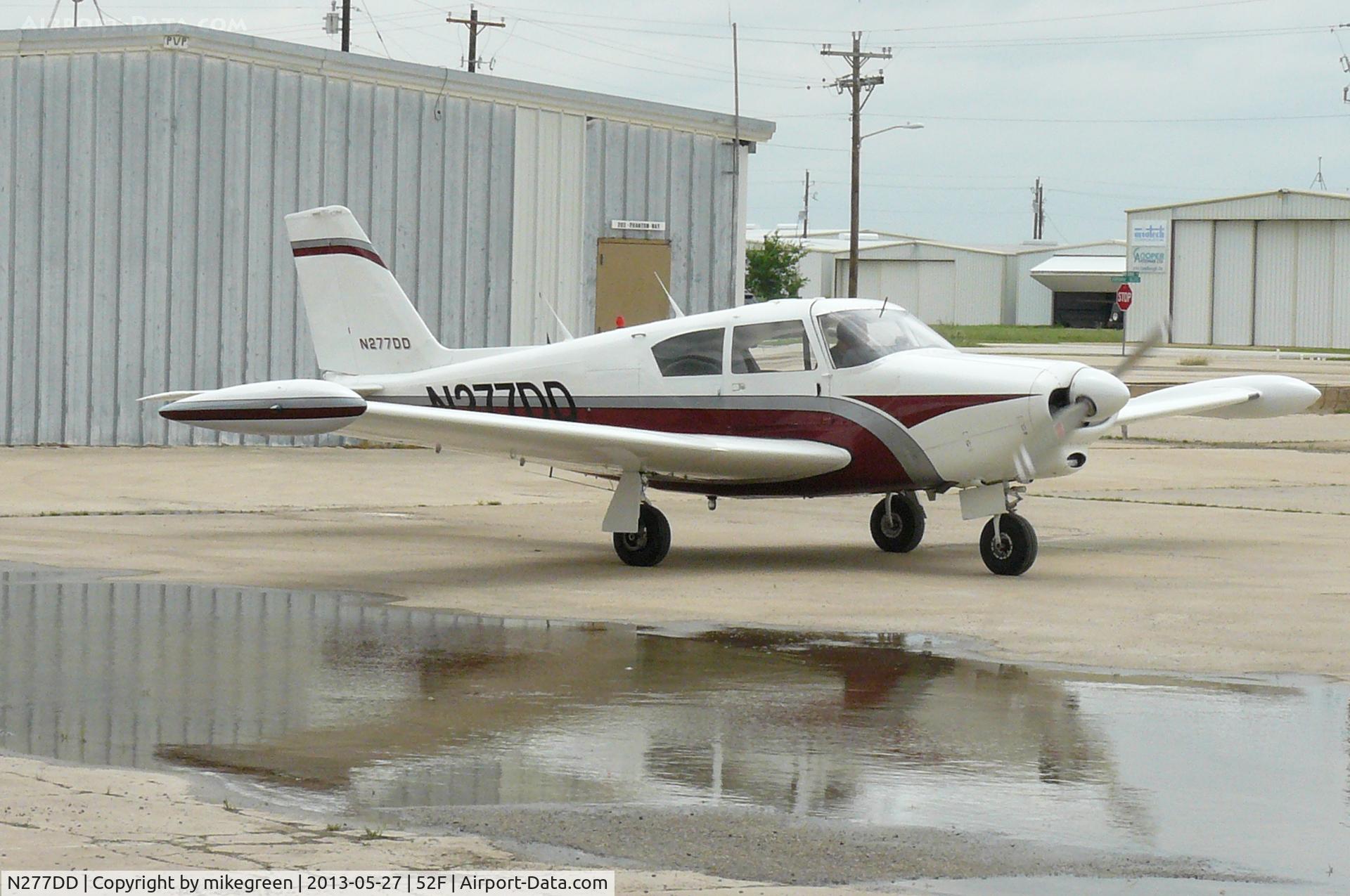 N277DD, 1960 Piper PA-24-250 Comanche C/N 24-1818, N277DD