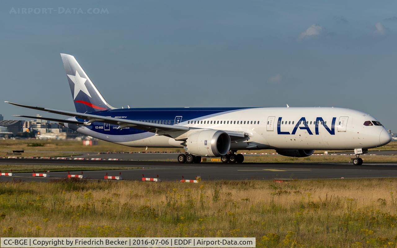CC-BGE, 2015 Boeing 787-9 Dreamliner C/N 38478, departure via RW18W