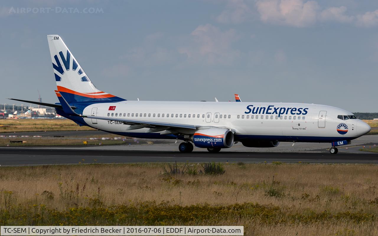 TC-SEM, 2015 Boeing 737-8HC C/N 61173, departure via RW18W