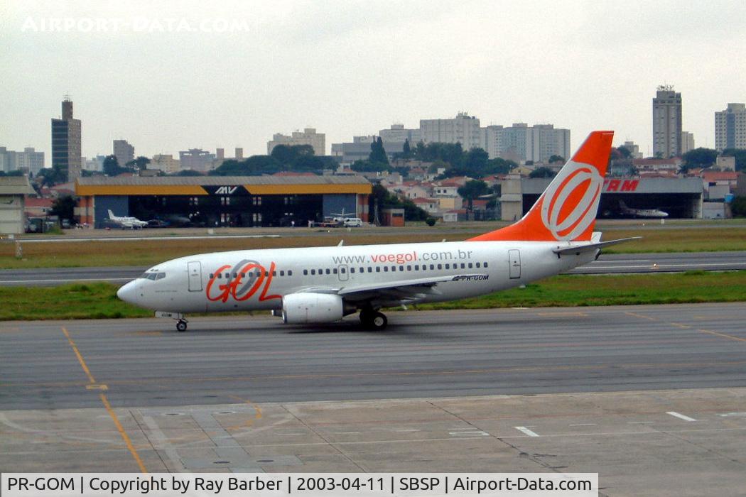 PR-GOM, 2000 Boeing 737-76N C/N 28613, Boeing 737-76N [28613] (GOL Linhas Aereas Inteligentes) Sao Paulo-Congonhas~PP 11/04/2003