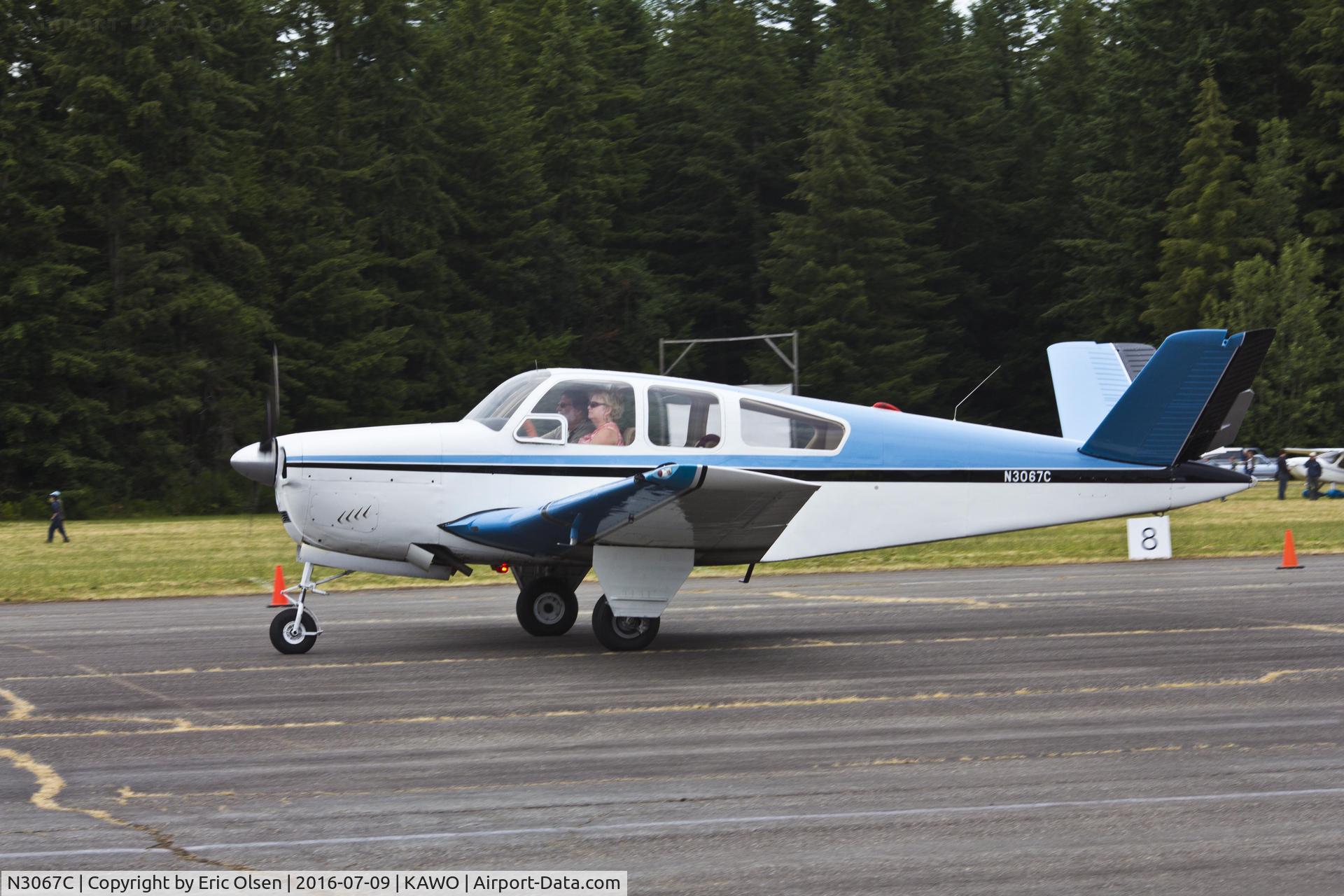 N3067C, 1958 Beech K35 Bonanza C/N D-5731, Beech K35 taking out from the 2016 Arlington Fly-In