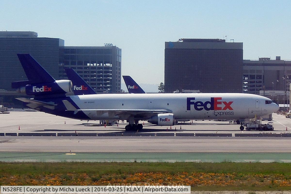 N528FE, 1996 McDonnell Douglas MD-11F C/N 48623, At LAX