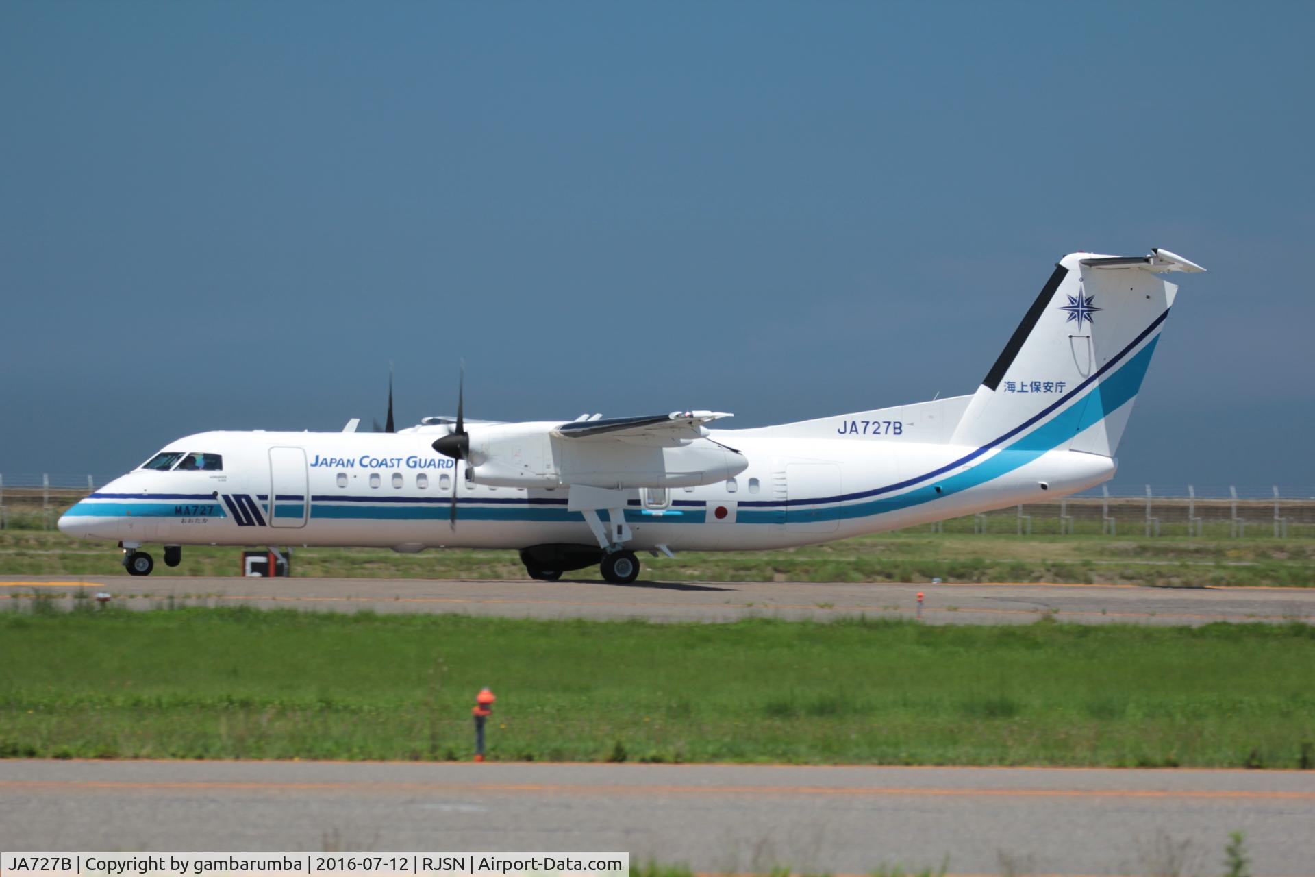 JA727B, Bombardier DHC-8-315Q Dash 8 Dash 8 C/N 586, JA727B