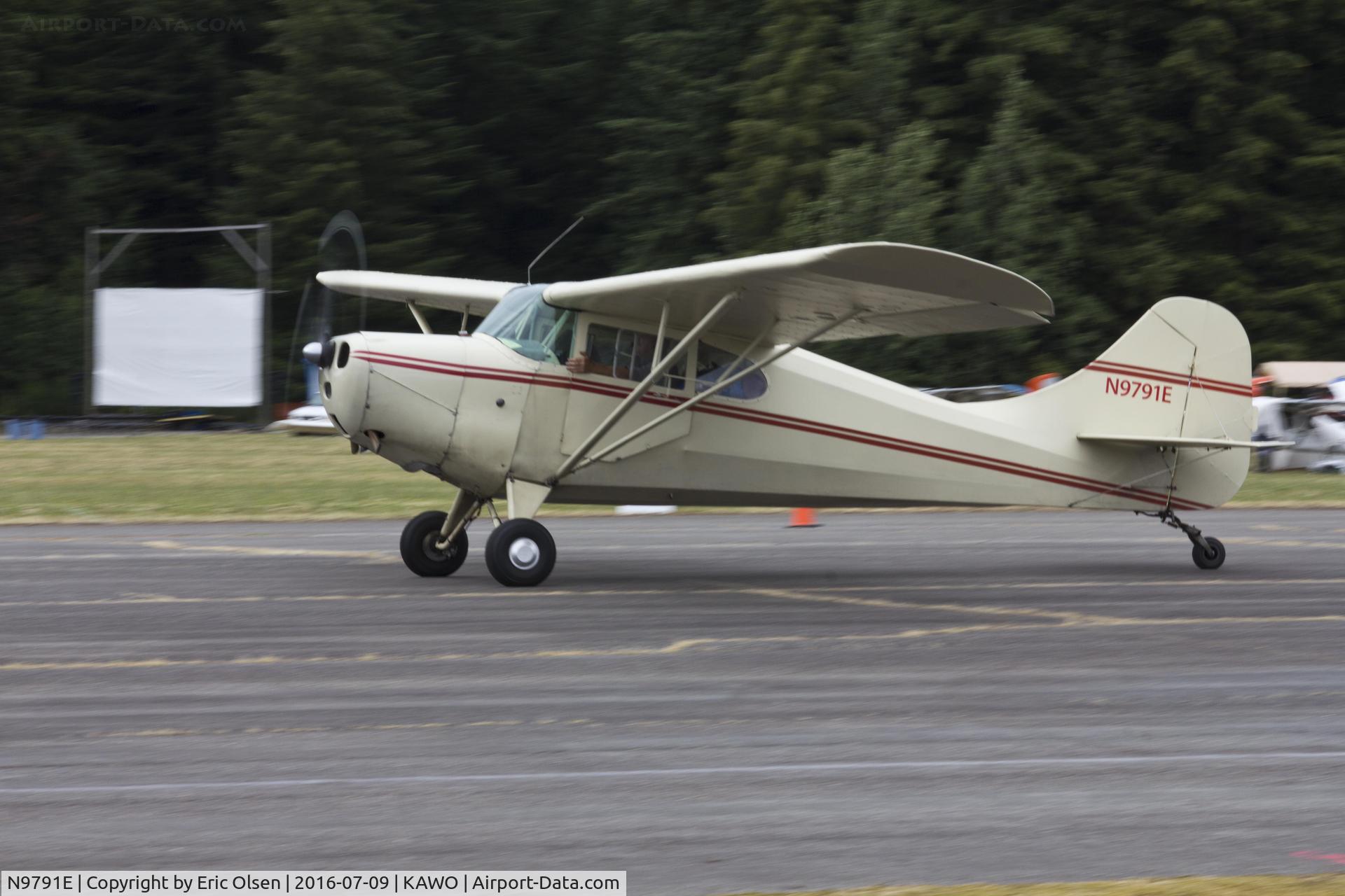 N9791E, 1946 Aeronca 11AC Chief C/N 11AC-1438, Aeronca taxing by during the 2016 Arlington Fly-In.