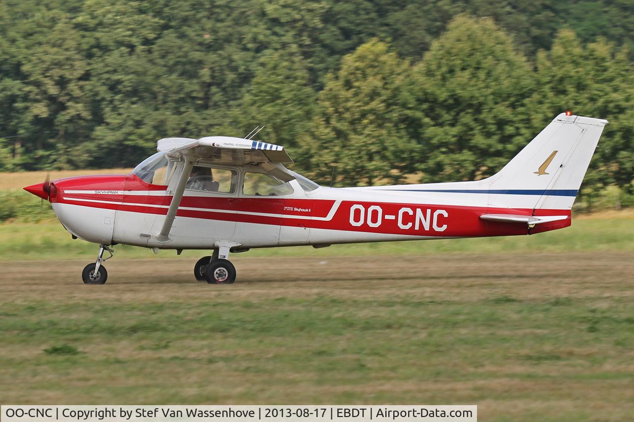 OO-CNC, 1976 Reims F172M ll Skyhawk C/N 1440, Schaffen-Diest Oldtimer Fly-Inn 2013.