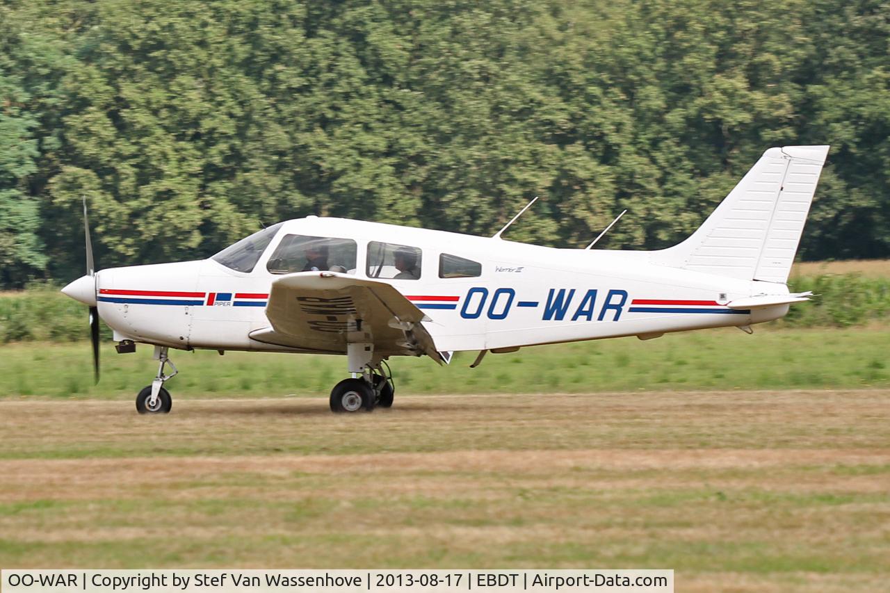 OO-WAR, Piper PA-28-161 Warrior III C/N 28-16112, Schaffen-Diest Oldtimer Fly-Inn 2013.