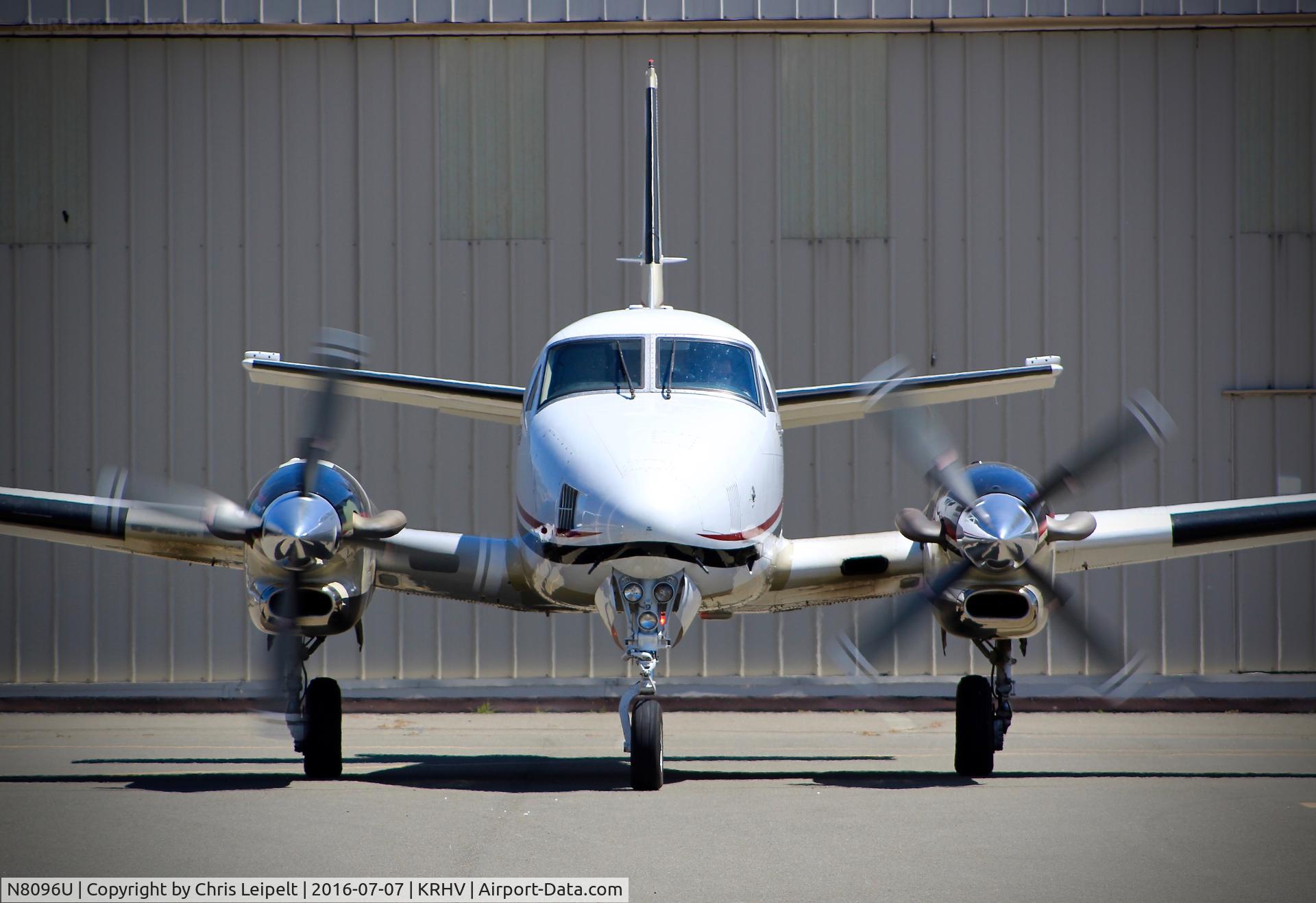 N8096U, 1993 Beech C90A King Air C/N LJ-1326, Head on with a locally-based 1993 Beechcraft King Air C90B after an arrival from KSUN at Reid Hillview Airport, San Jose, CA.