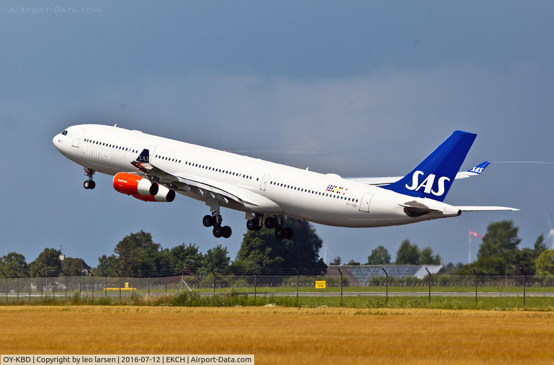 OY-KBD, 2002 Airbus A340-313X C/N 470, Copenhagen 12.7.16
