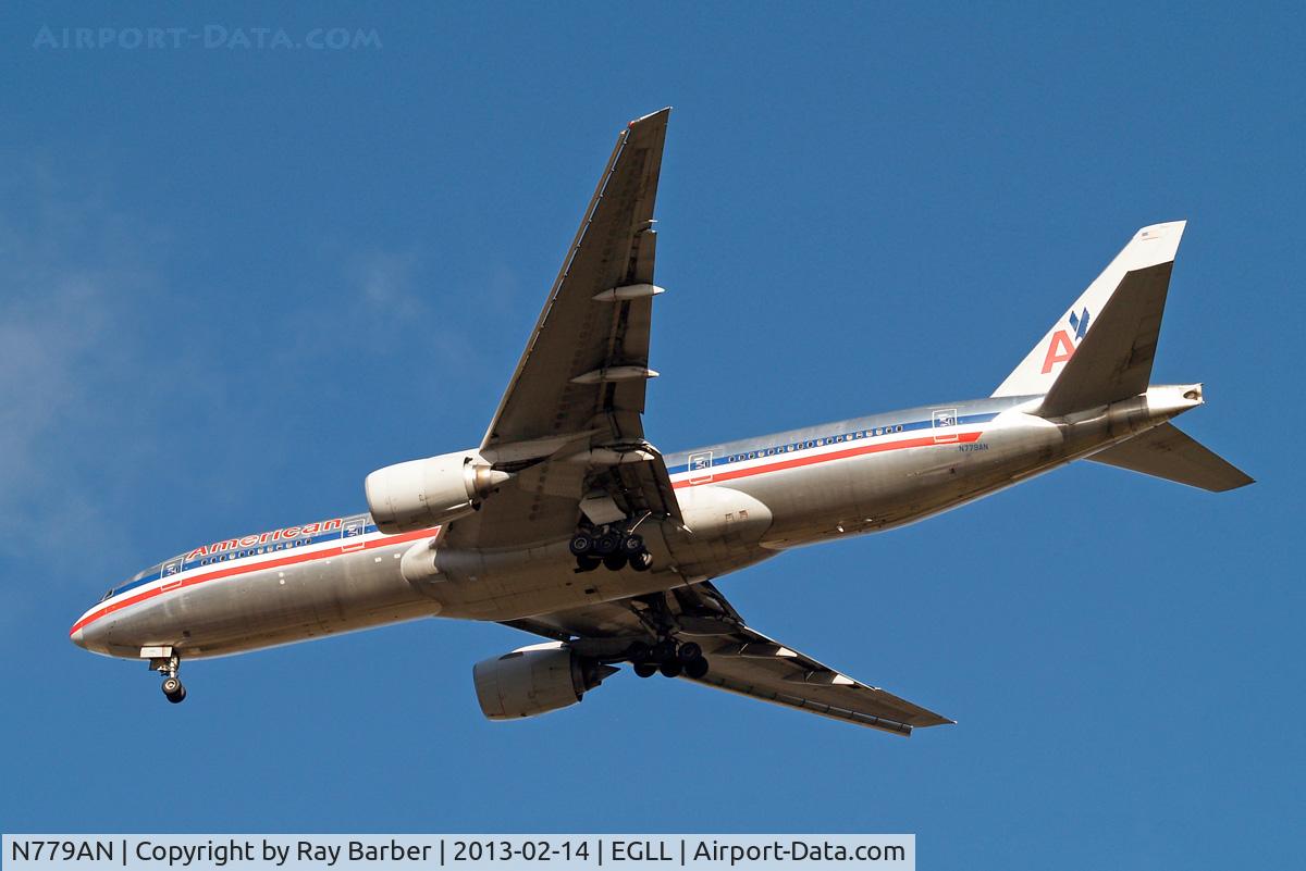 N779AN, 1999 Boeing 777-223 C/N 29955, Boeing 777-223ER [29955] (American Airlines) Home~G 14/02/2013. on approach 27R. Old scheme.