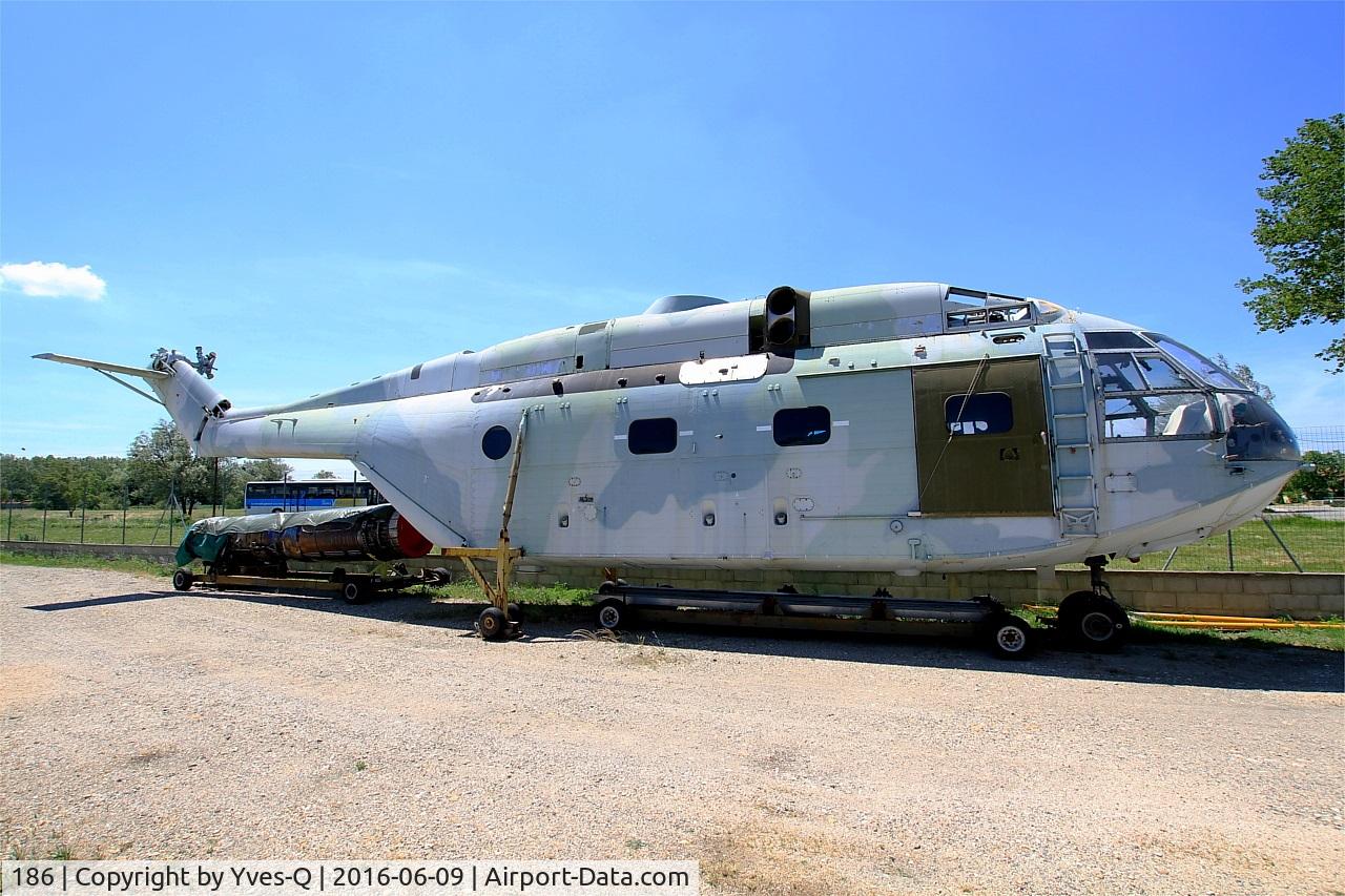 186, Aerospatiale SA-321G Super Frelon C/N 186, Aérospatiale SA-321G Super Frelon, preserved at les amis de la 5ème escadre Museum, Orange