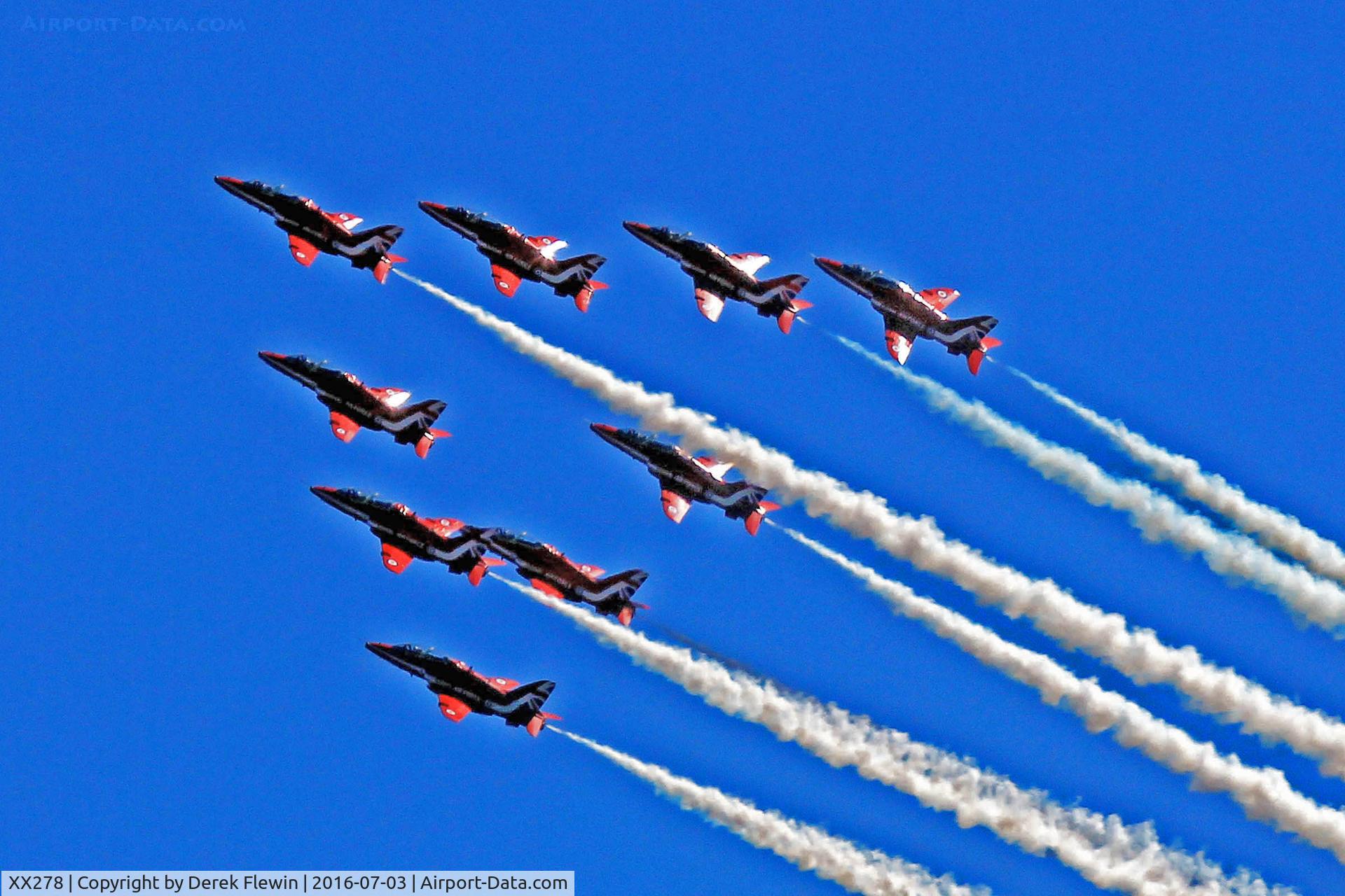 XX278, 1978 Hawker Siddeley Hawk T.1A C/N 103/312103, Hawk T.1A, Red Arrows RAF Scampton based, led by Red 1 Squadron Leader David Montenegro (Team Leader) seen running in at WNAS16.