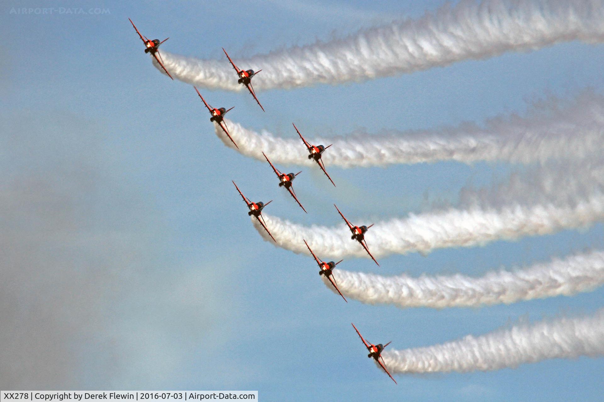 XX278, 1978 Hawker Siddeley Hawk T.1A C/N 103/312103, Hawk T.1A, Red Arrows RAF Scampton based, led by Red 1 Squadron Leader David Montenegro (Team Leader) seen displaying at WNAS16.