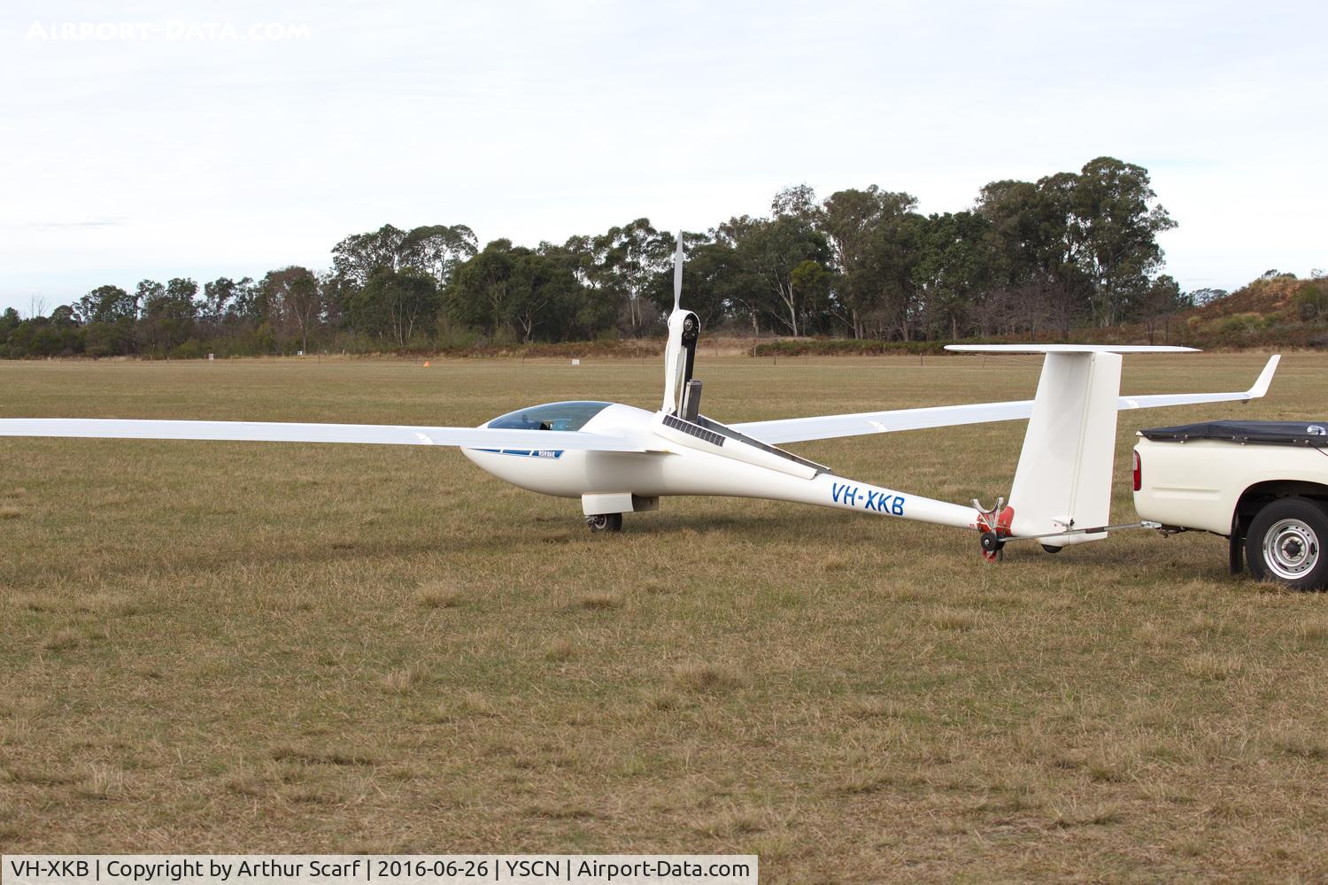 VH-XKB, 2007 Schleicher ASH-26E C/N 26246, Camden NSW June 2016