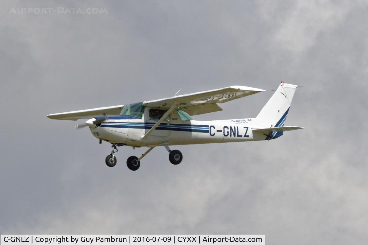 C-GNLZ, 1981 Cessna 152 C/N 15284649, Landing