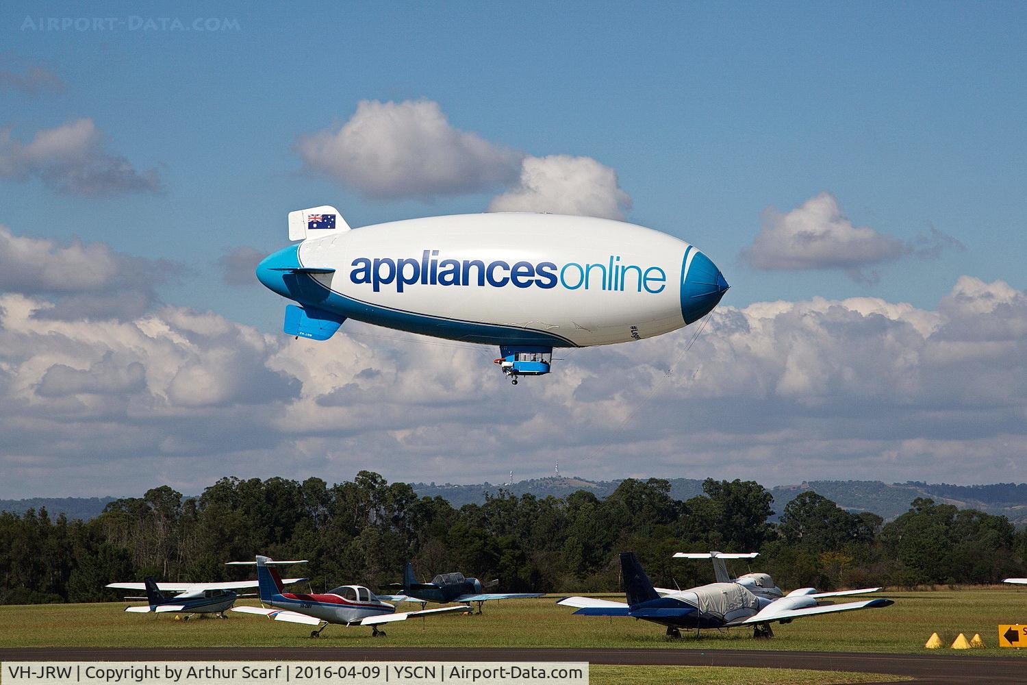VH-JRW, 1995 American Blimp Corp A-60+ C/N 10, Camden NSW April 2016