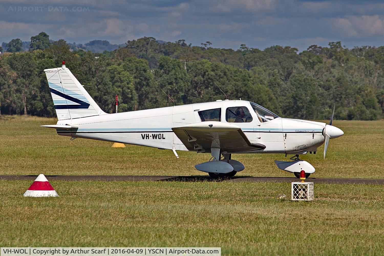 VH-WOL, 1965 Piper PA-28-180 C/N 28-2441, Camden NSW April 2016