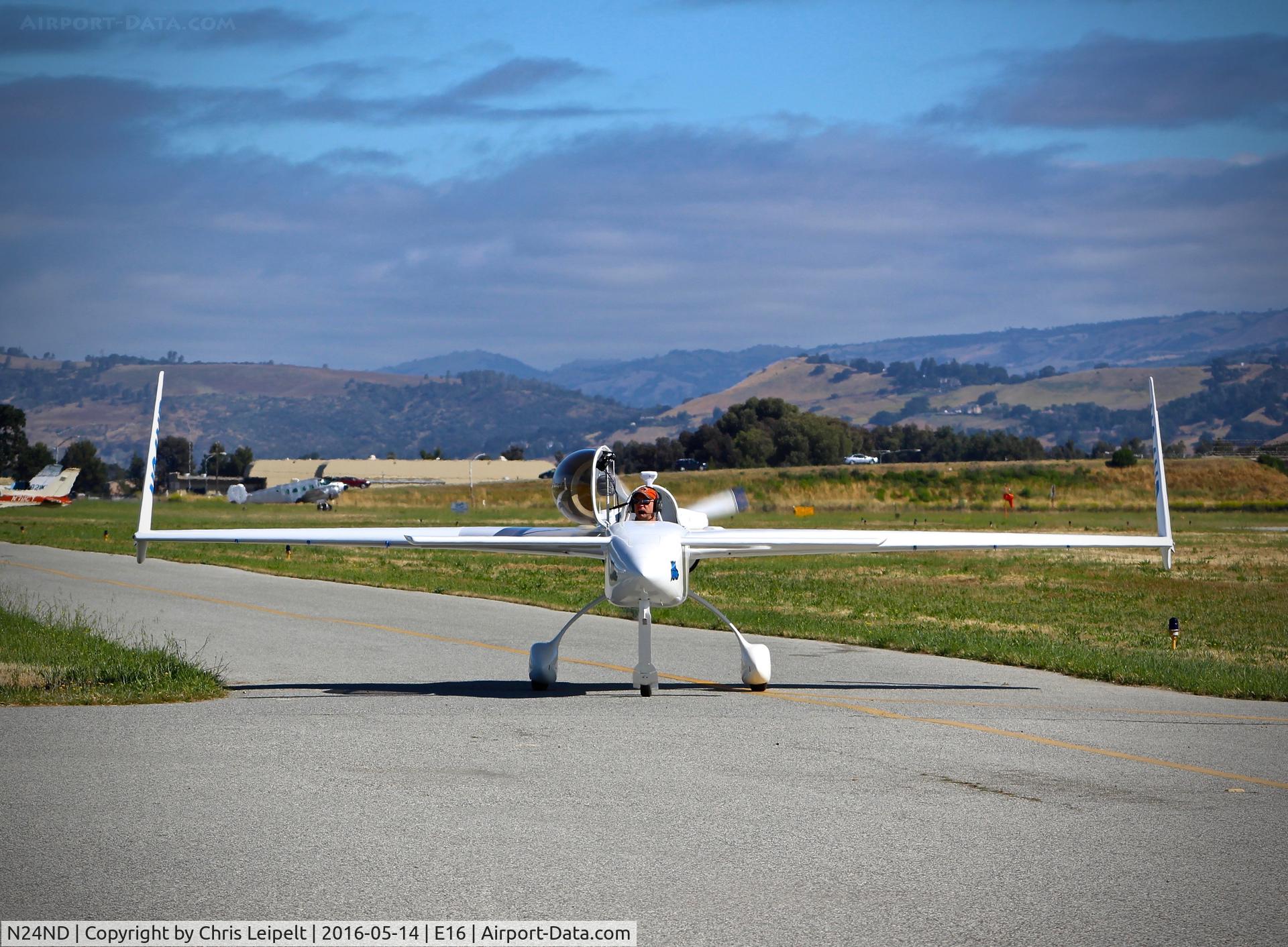 N24ND, 1993 Rutan Long-EZ C/N 692265, North Carolina-based 1993 Rutan Long-EZ taxing in at the 2016 Airport Day at South County Airport, San Martin, CA.
