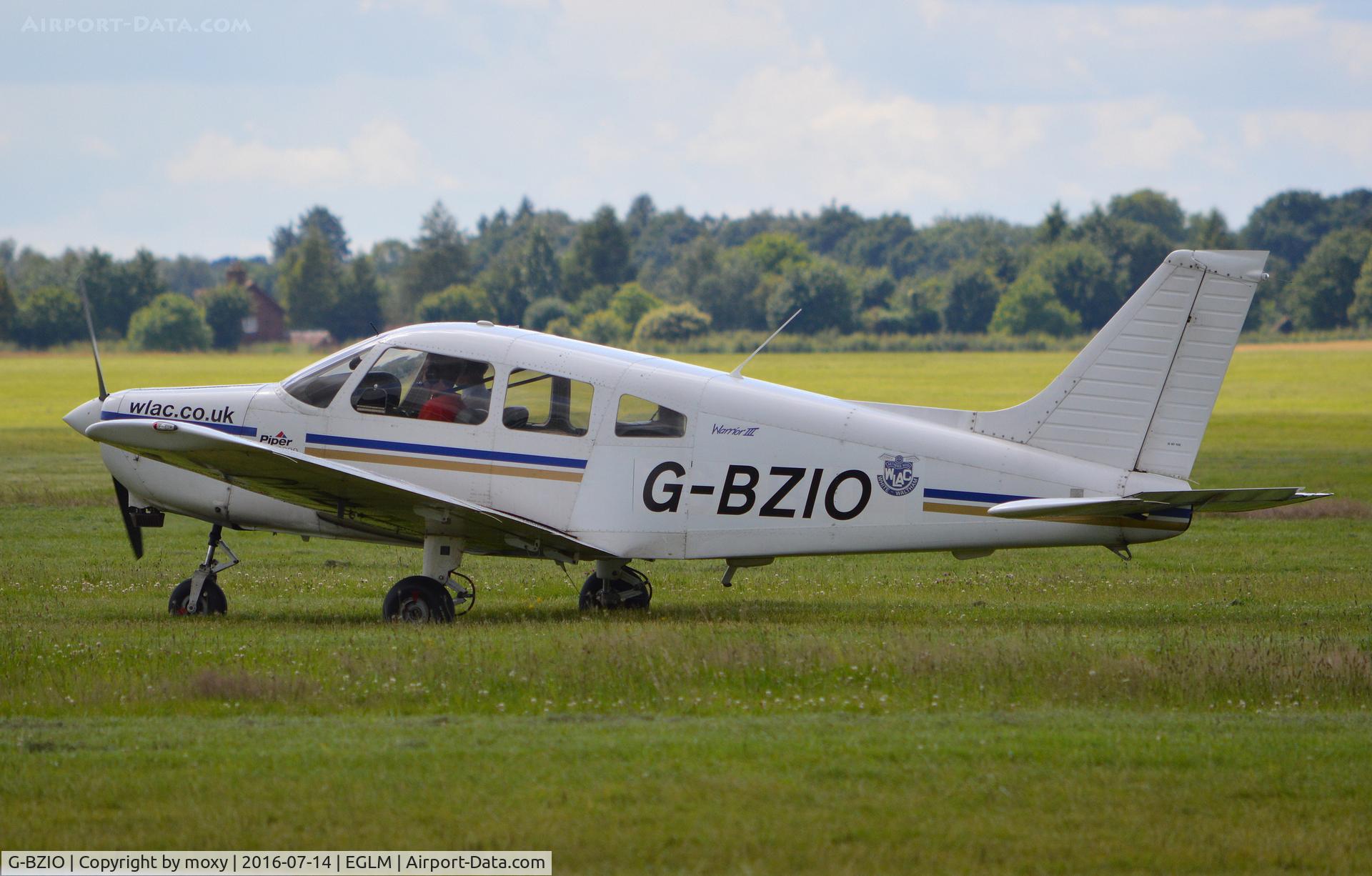 G-BZIO, 2000 Piper PA-28-161 Cherokee Warrior III C/N 2842085, Piper Cherokee Warrior III at White Waltham. Ex EC-IBJ