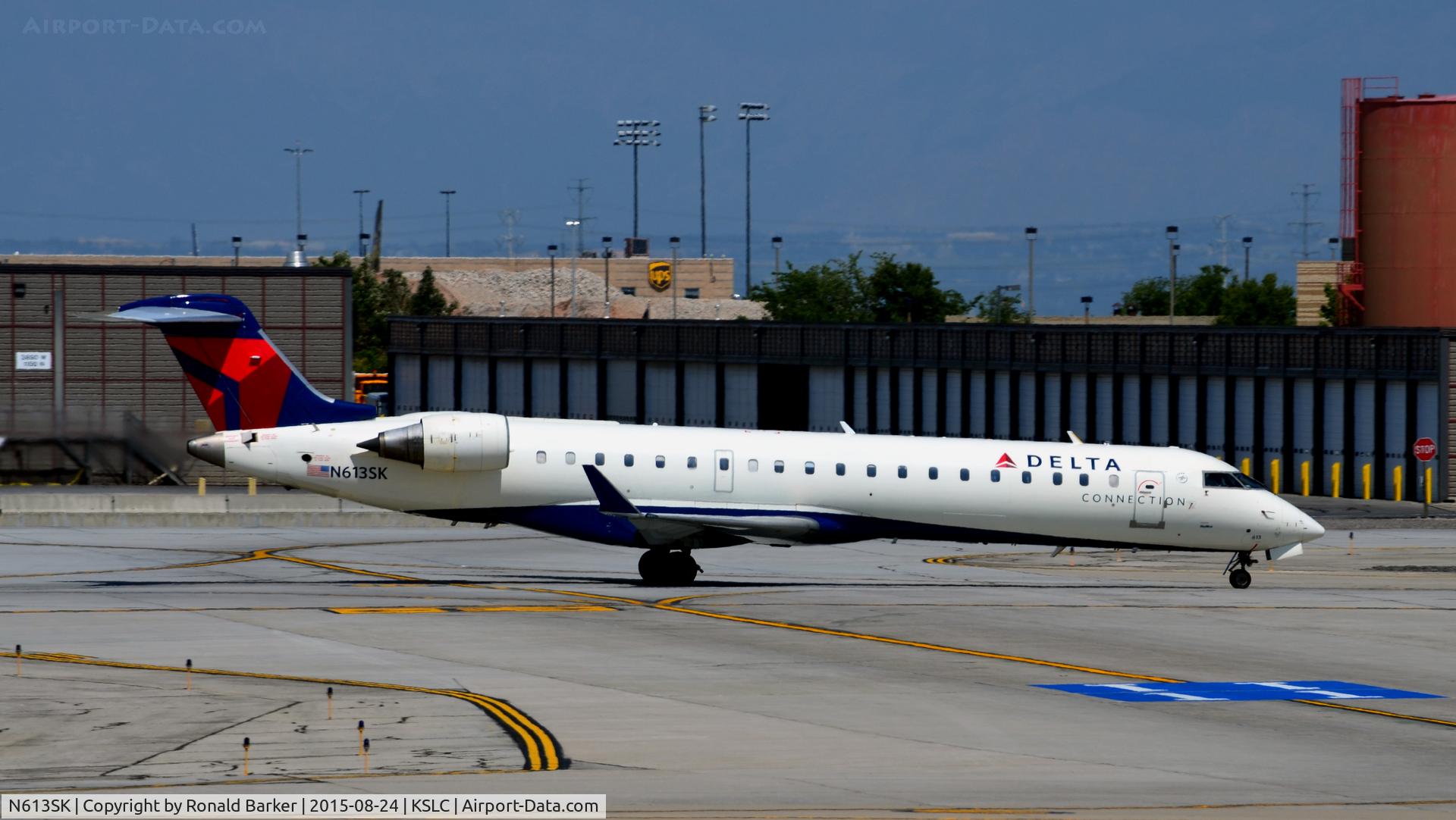N613SK, 2002 Bombardier CRJ-701 (CL-600-2C10) Regional Jet C/N 10038, Taxi SLC
