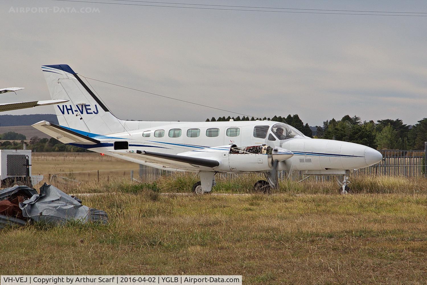 VH-VEJ, 1981 Cessna 441 Conquest II C/N 441-0249, Goulburn NSW April 2016