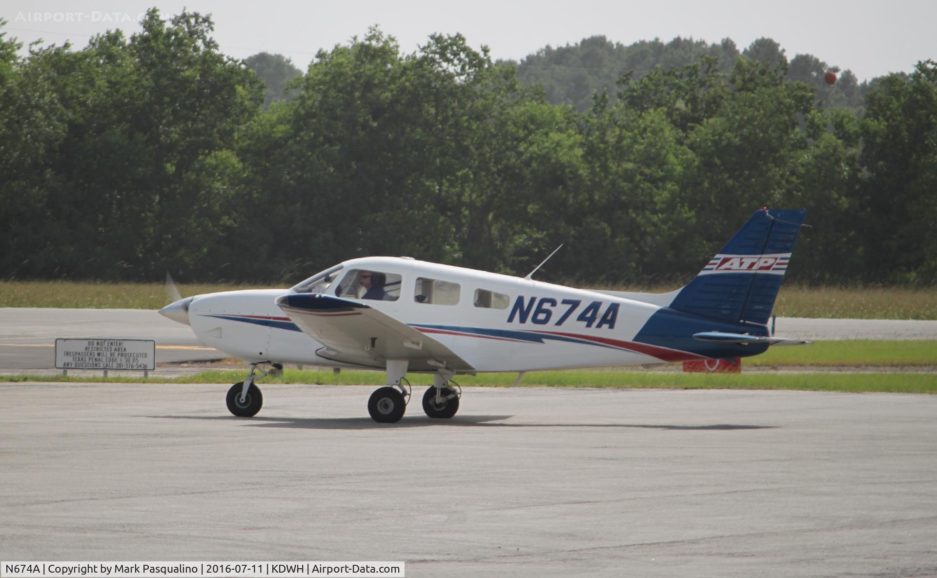 N674A, 2014 Piper PA-28-181 C/N 28-43775, Piper PA-28-181