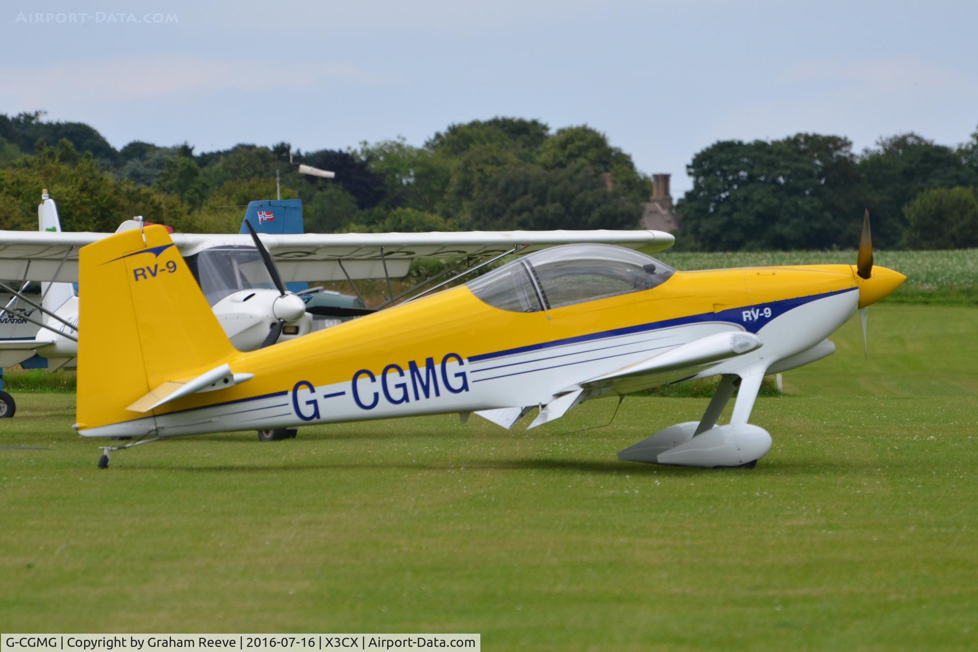 G-CGMG, 2012 Vans RV-9 C/N PFA 320-14488, Parked at Northrepps.
