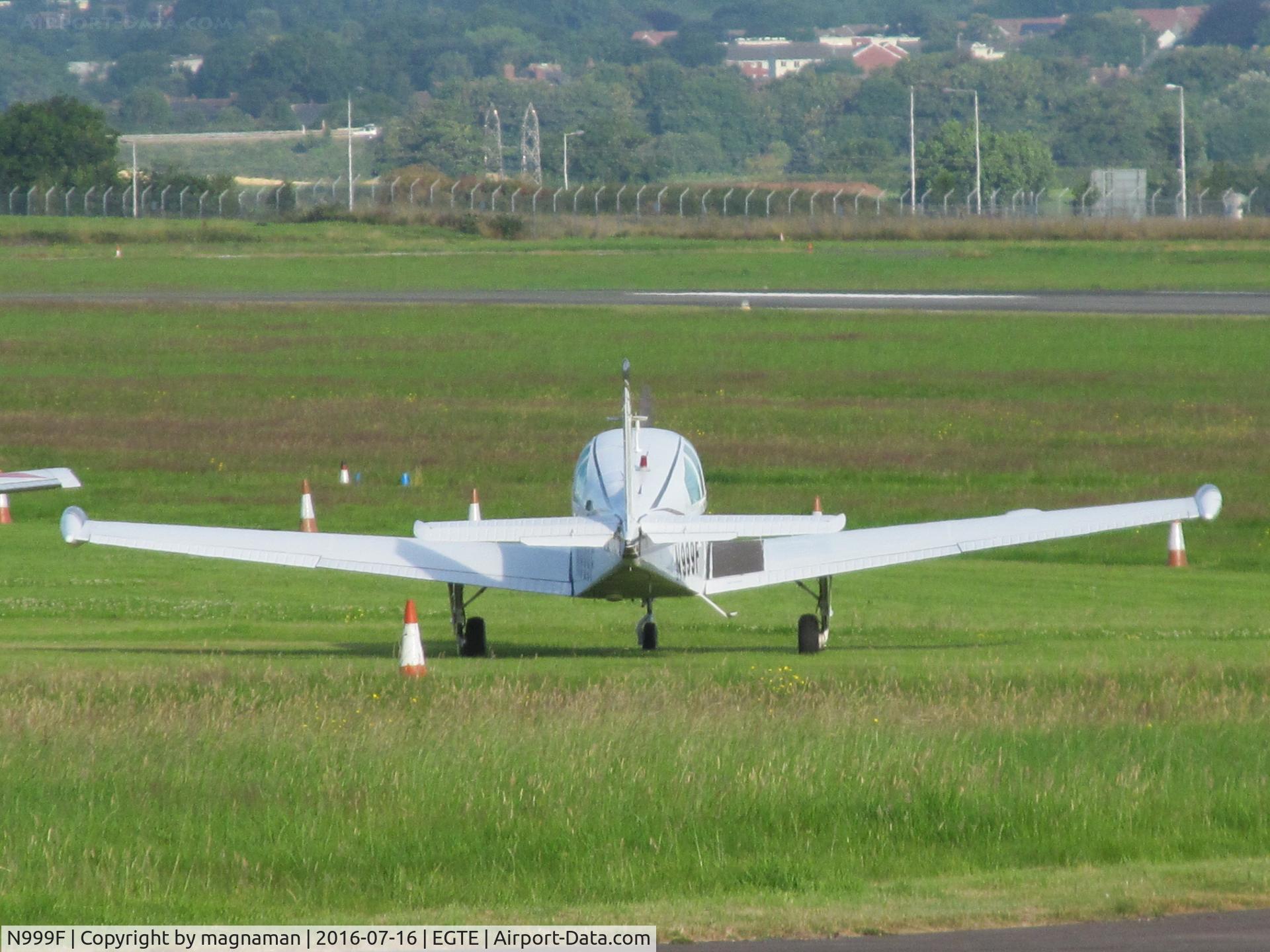 N999F, 1988 Beech F33A Bonanza C/N CE-1282, end on view from car park