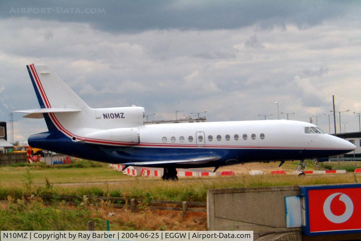 N10MZ, 1987 Dassault Falcon 900 C/N 32, Dassault Falcon 900 [32] Luton~G 25/06/2004