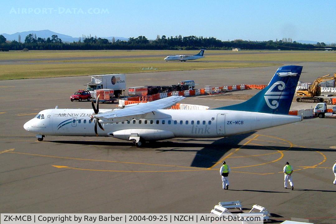 ZK-MCB, 1999 ATR 72-212A C/N 598, Aerospatiale ATR-72-212A [598] (Air New Zealand Link) Christchurch-International~ZK 25/09/2004