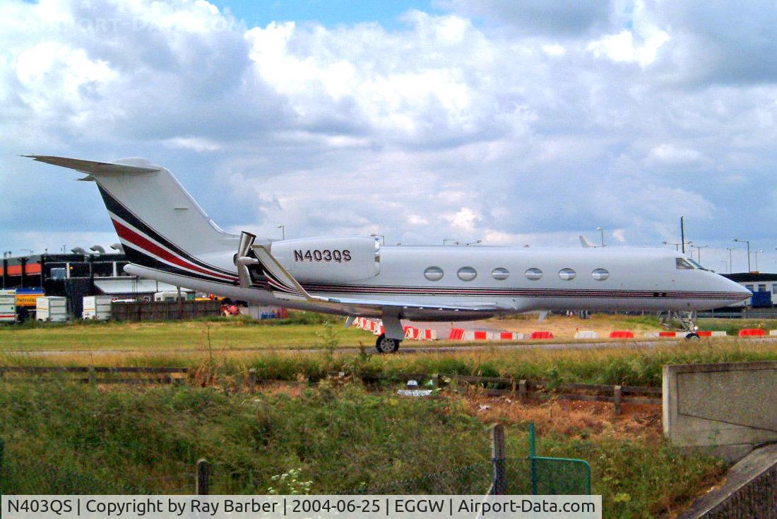 N403QS, 2000 Gulfstream Aerospace G-IV C/N 1403, Gulfstream G4SP [1403] Luton~G 25/06/2004