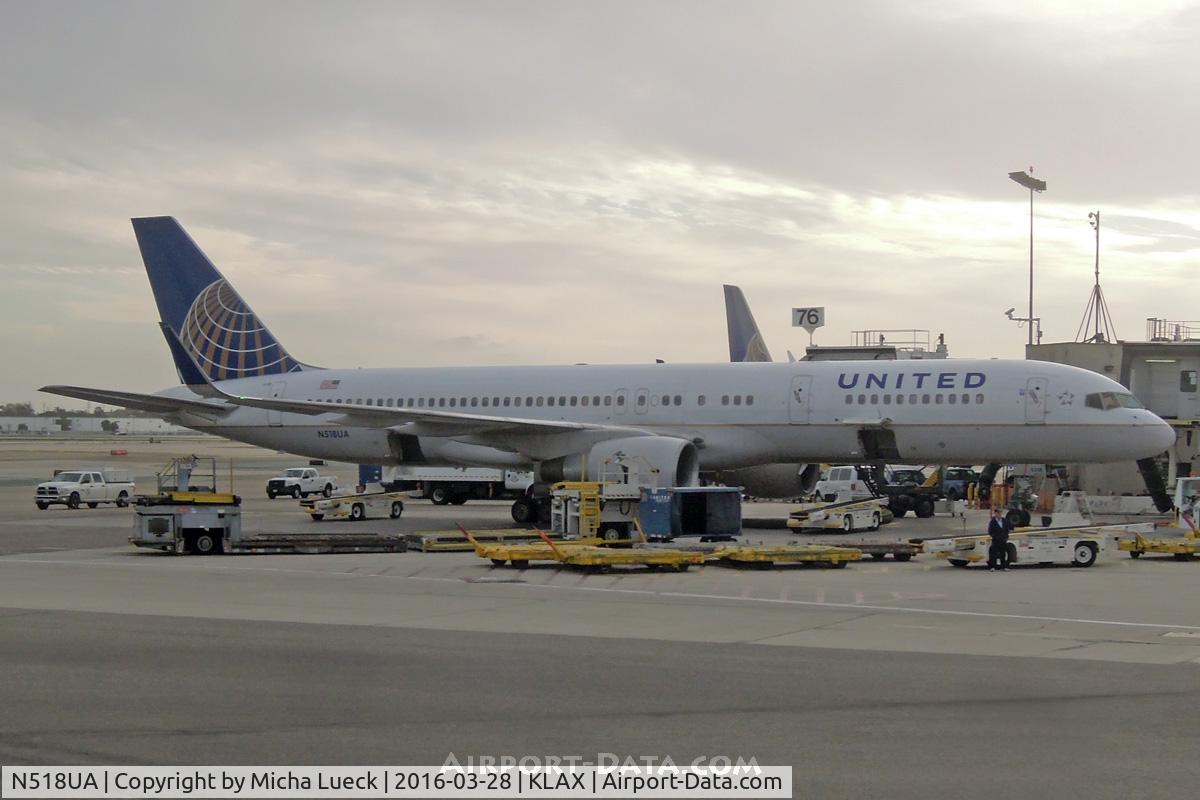 N518UA, 1990 Boeing 757-222 C/N 24871, At LAX