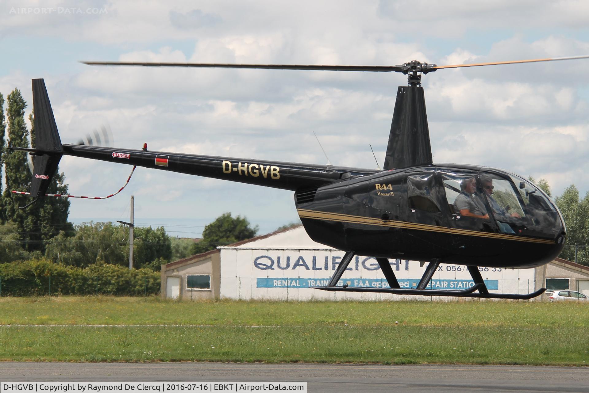 D-HGVB, 2010 Robinson R44  Raven II C/N 12958, Landing at Wevelgem.
