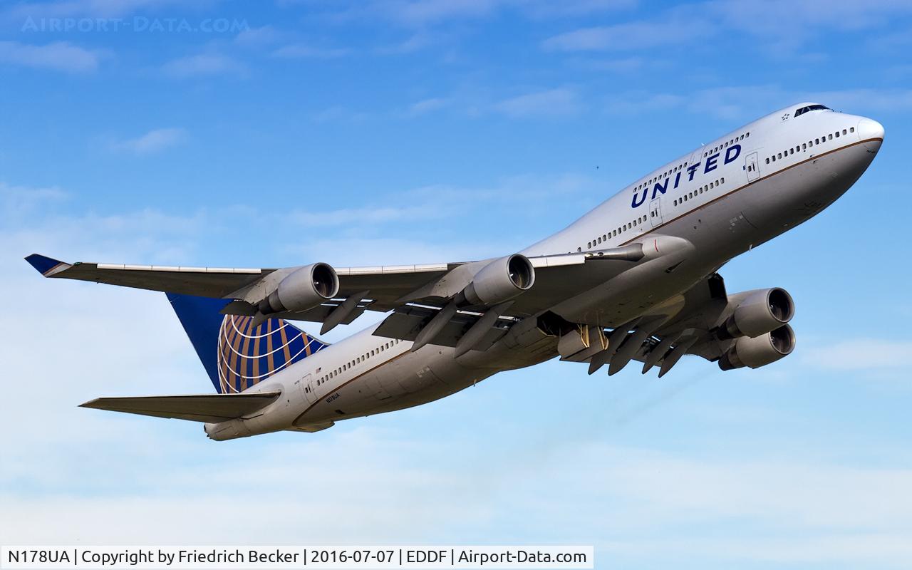 N178UA, 1990 Boeing 747-422 C/N 24385, departure via RW25C