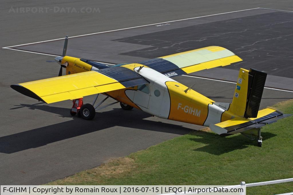 F-GIHM, Pilatus PC-6/B1-H2 Turbo Porter C/N 581, Parked