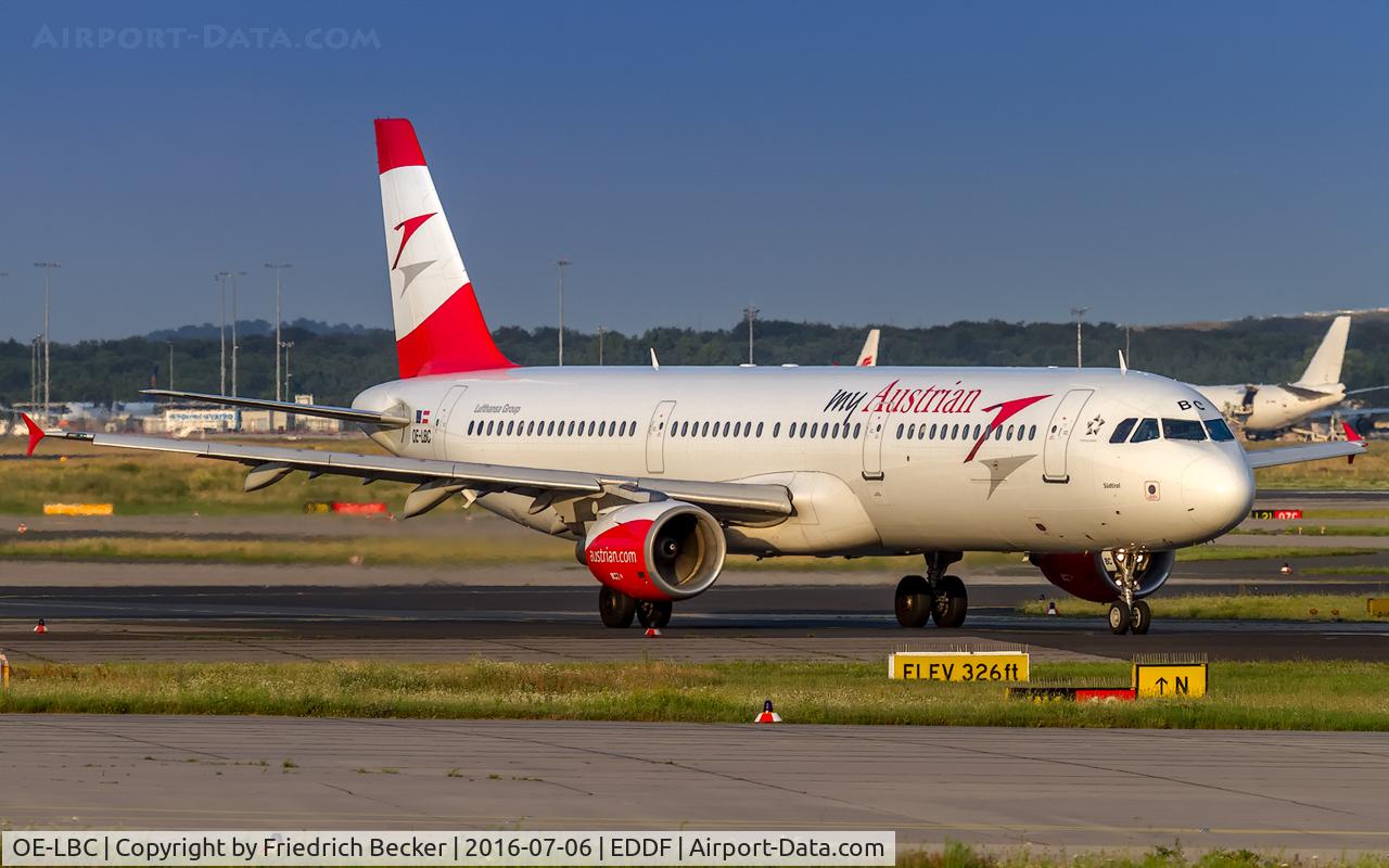OE-LBC, 1996 Airbus A321-111 C/N 581, line up prior departure via RW18W