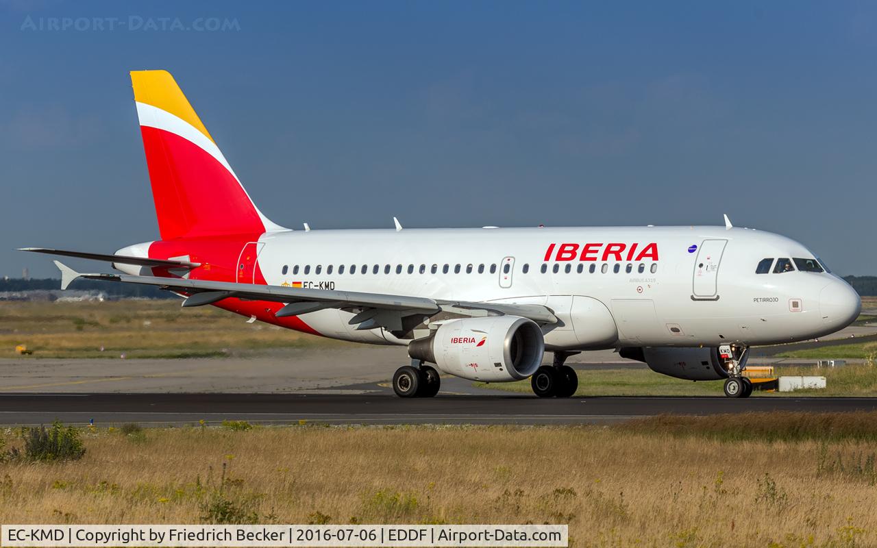 EC-KMD, 2008 Airbus A319-111 C/N 3380, line up prior departure via RW18W