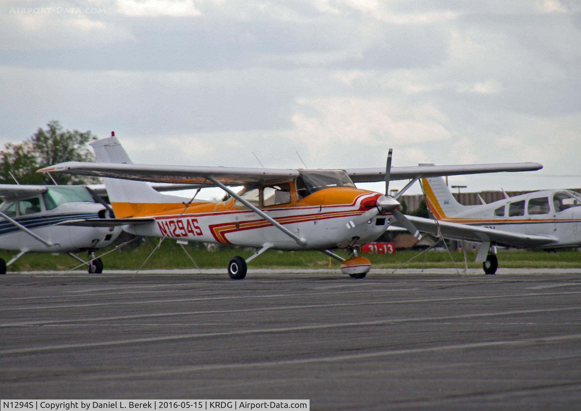 N1294S, 1976 Cessna 182P Skylane C/N 18264861, This colorful Cessna was one of several planes on the ramp.