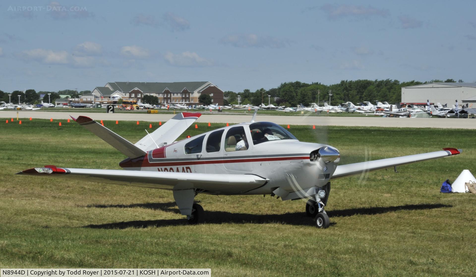 N8944D, 1966 Beech V35 Bonanza C/N D-8285, Airventure 2015