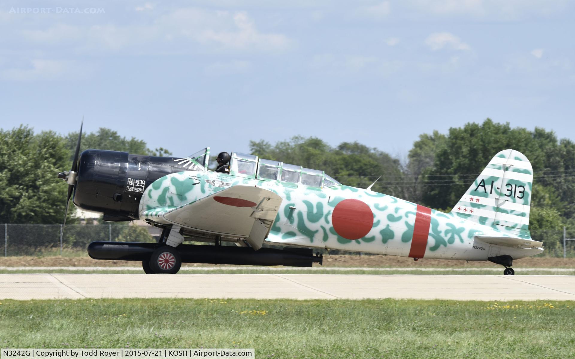 N3242G, 1945 North American AT-6D Texan C/N 43766, Airventure 2015