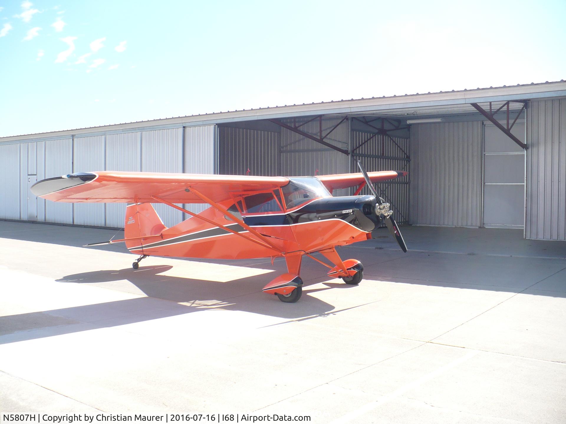 N5807H, 1949 Piper PA-16 Clipper C/N 16-424, Piper PA-16