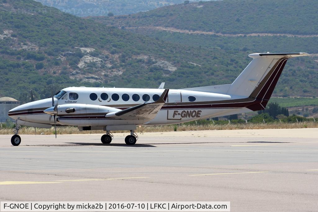 F-GNOE, 1997 Beech Super King Air 350 C/N FL-183, Taxiing