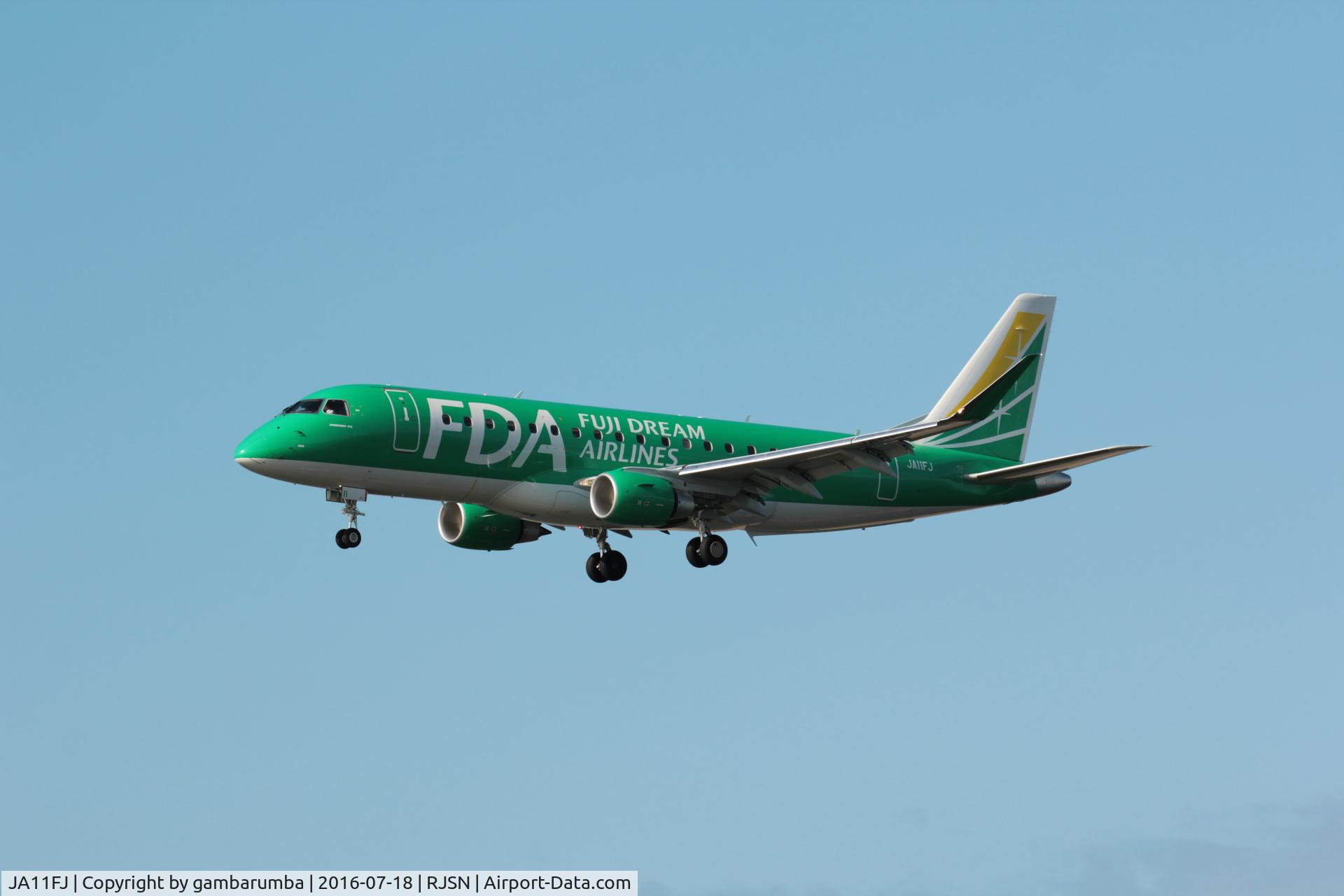JA11FJ, 2016 Embraer 175LR (ERJ-170-200LR) C/N 17000526, JA11FJ