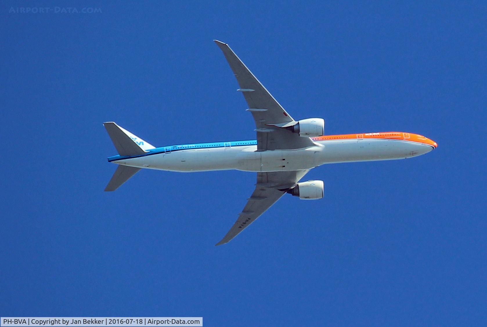 PH-BVA, 2008 Boeing 777-306/ER C/N 35671, Fying on its way to Schiphol over Lelystad